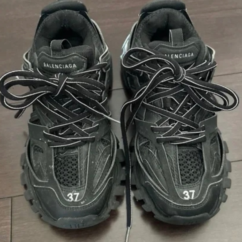 Autentic Balenciaga track sneakers sz mens 5.5 women 6